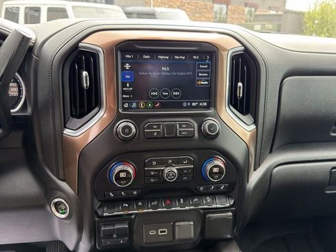 Used 2021 Chevrolet Silverado 1500 High Country w/ Z71 Off-Road Package AWD/4WD image 20