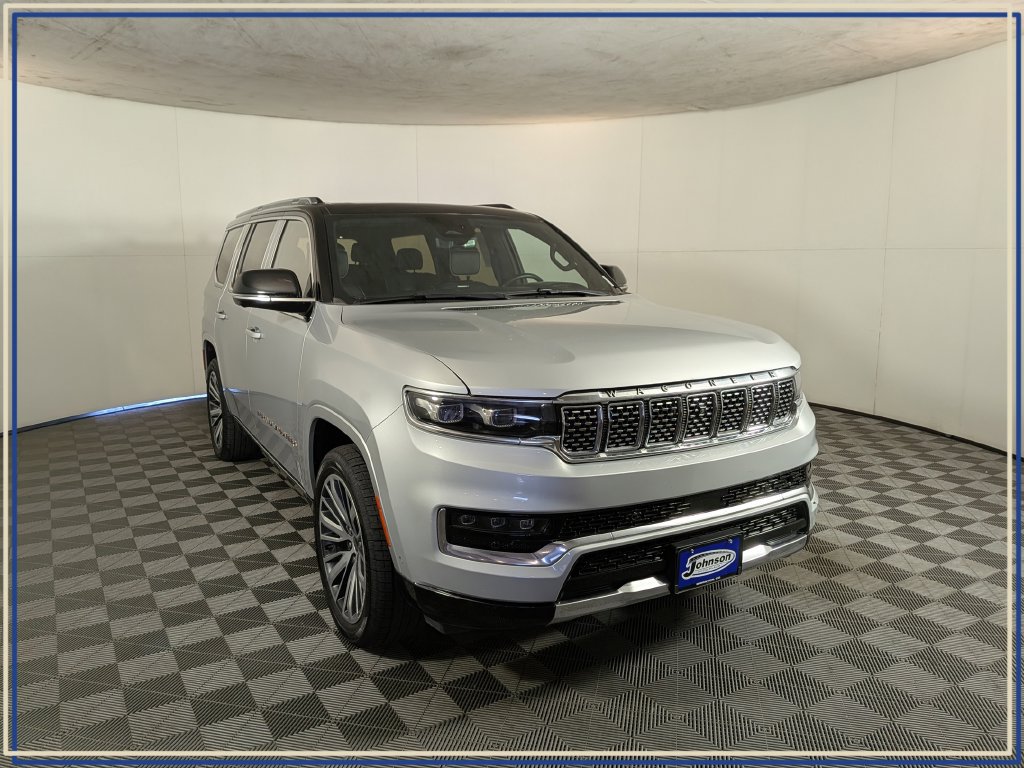 Used 2023 Jeep Grand Wagoneer Series III AWD/4WD image 5