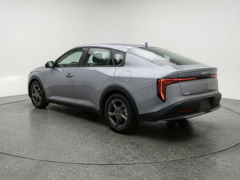 Used 2025 Kia K4 FWD image 6