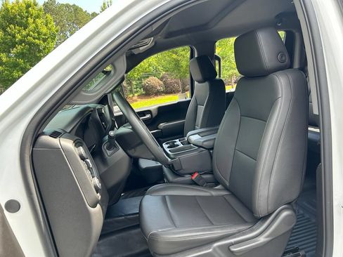 Used 2025 Chevrolet Silverado 2500 W/T AWD/4WD image 34