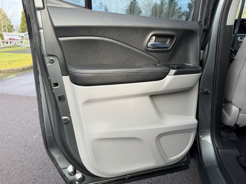 Used 2017 Honda Ridgeline RTL-E image 29