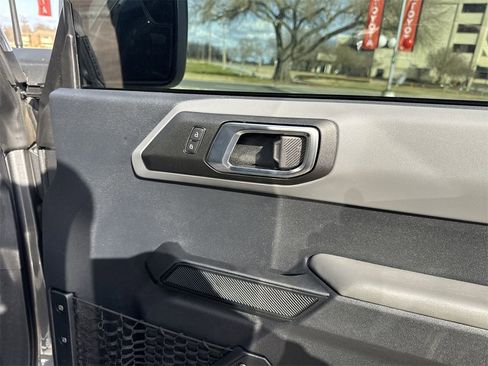 Used 2021 Ford Bronco Big Bend image 32