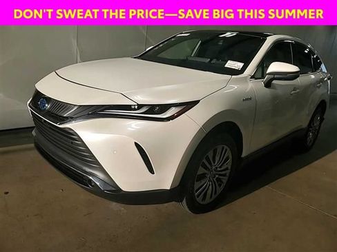 Used 2021 Toyota Venza Limited w/ Advanced Technology Package AWD/4WD image 3
