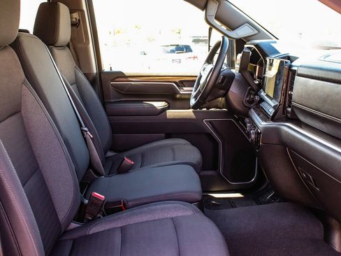 Used 2026 Chevrolet Silverado 2500 LT AWD/4WD image 38