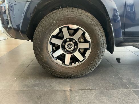 Used 2024 Toyota 4Runner TRD Off-Road Premium w/ Off Road Premium Plus Package AWD/4WD image 26