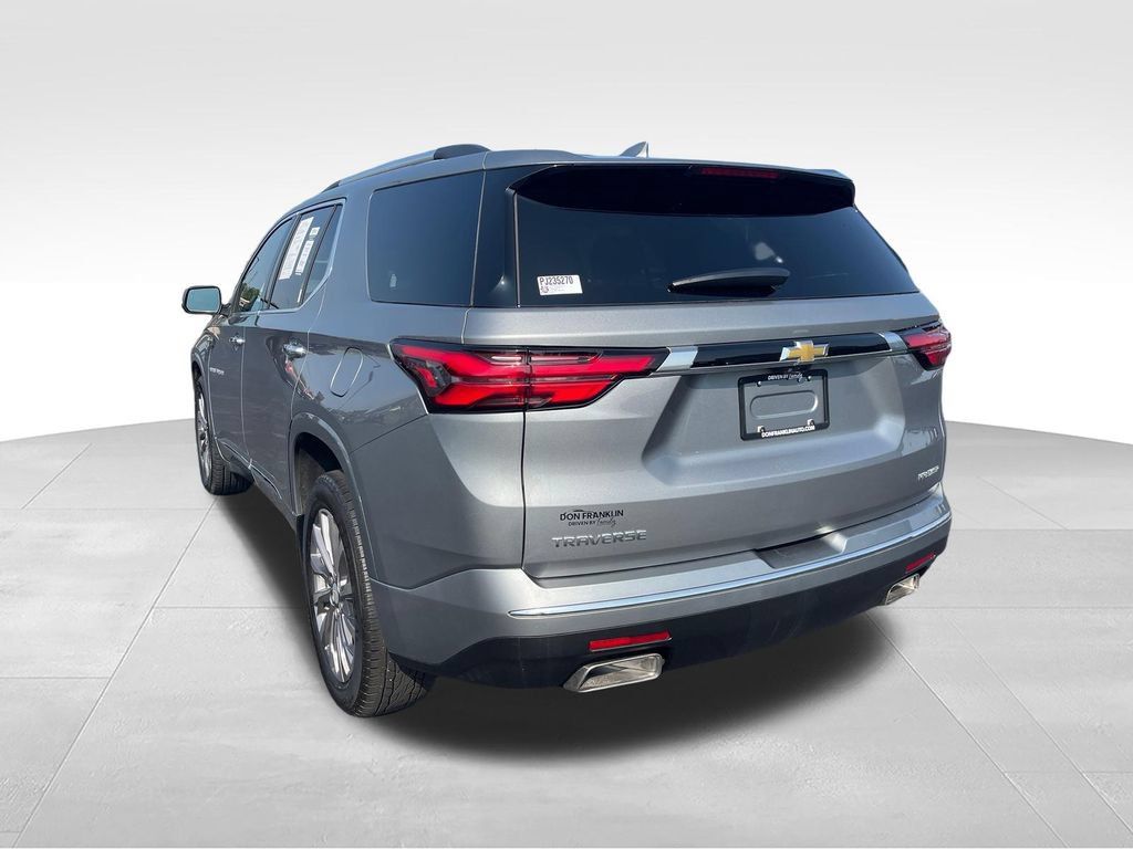 Used 2023 Chevrolet Traverse Premier w/ LPO, Floor Liner Package FWD image 3