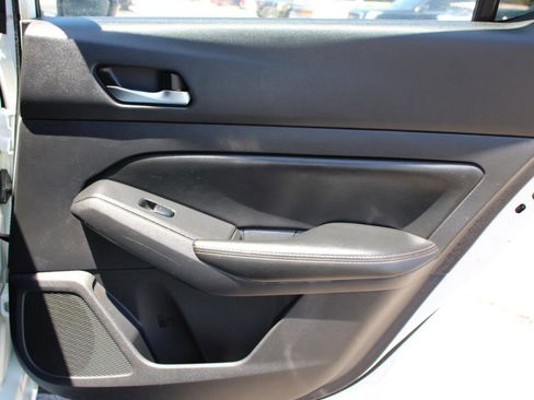 Used 2020 Nissan Altima 2.5 SR FWD image 41