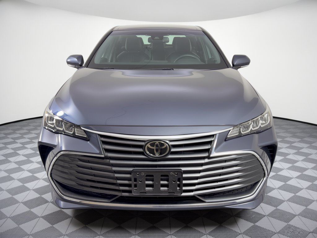 Used 2022 Toyota Avalon XLE FWD image 6