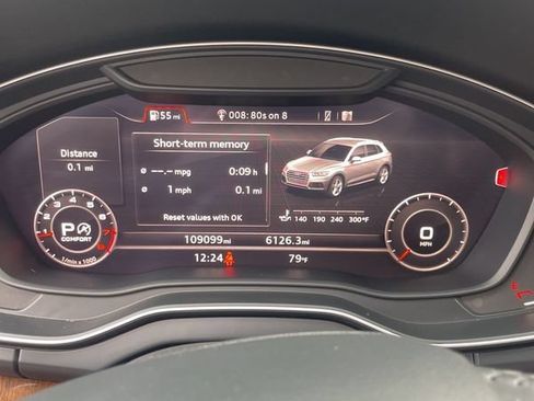 Used 2018 Audi Q5 Premium AWD/4WD image 33