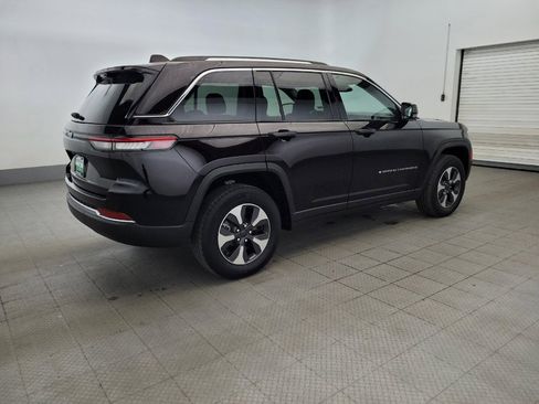 Used 2022 Jeep Grand Cherokee Limited 4xe w/ Luxury Tech Group II AWD/4WD image 10