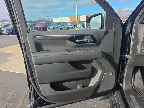 New 2026 Chevrolet Tahoe Premier image 21