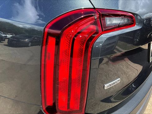 Used 2022 Kia Telluride S AWD/4WD image 28