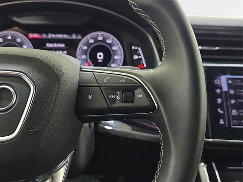 Used 2025 Audi Q7 3.0T Prestige w/ Prestige Package image 21