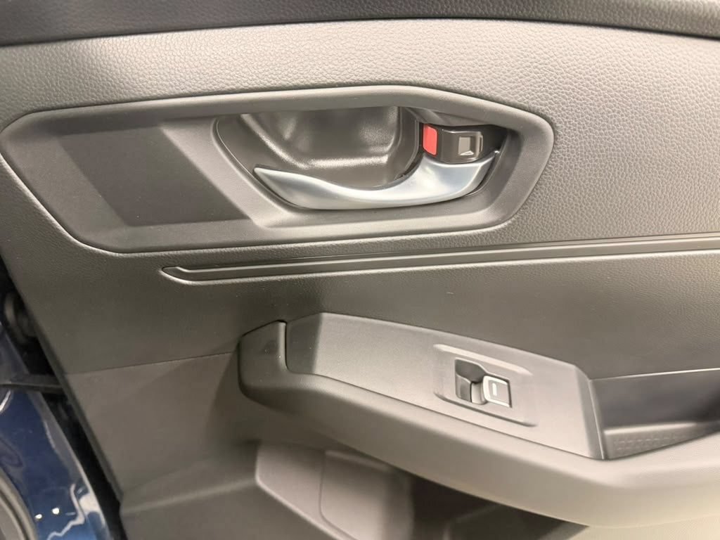 Certified 2025 Honda Accord SE image 38
