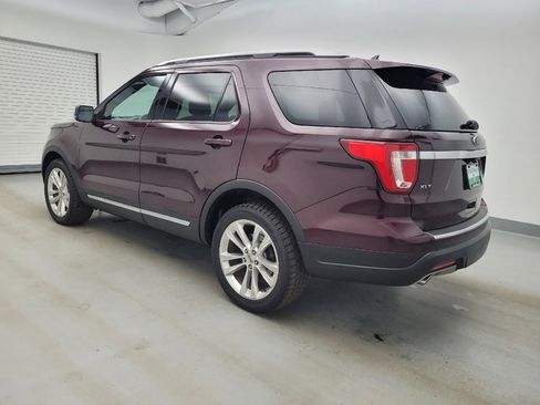 Used 2018 Ford Explorer XLT w/ Equipment Group 202A AWD/4WD image 3