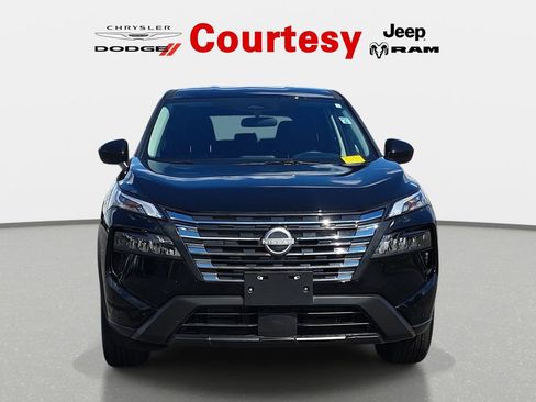 Used 2026 Nissan Rogue SV w/ Cold Weather Package AWD/4WD image 8