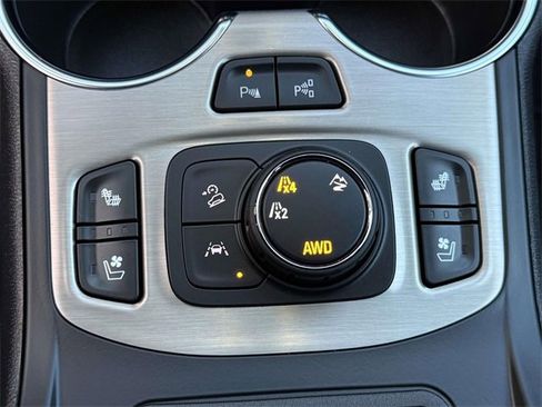 Certified 2024 GMC Terrain Denali w/ Denali Premium Package image 19