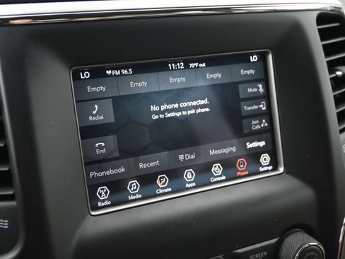 Used 2021 Jeep Grand Cherokee Laredo image 33