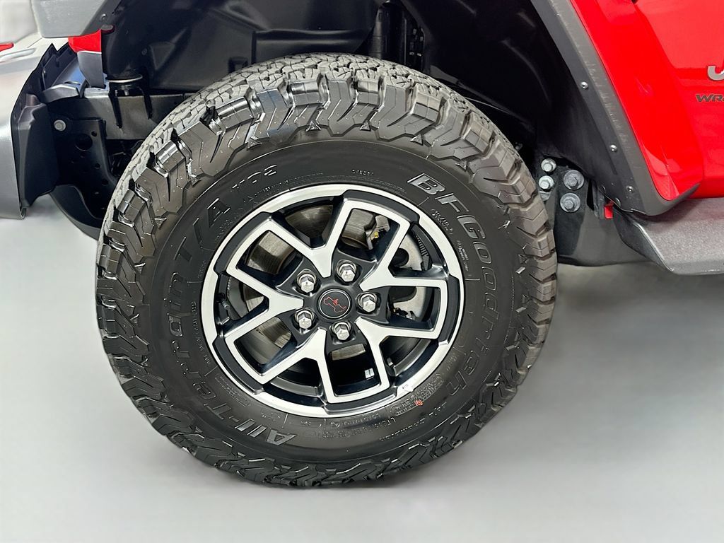 Used 2026 Jeep Wrangler Unlimited Rubicon AWD/4WD image 30