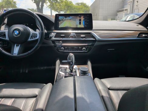 Used 2021 BMW 540i w/ M Sport Package RWD image 28