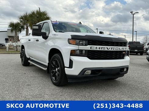 Used 2020 Chevrolet Silverado 1500 Custom w/ Custom Value Package image 7