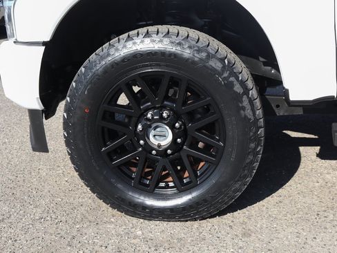 Used 2022 Ford F250 XLT w/ Black Appearance Package image 48