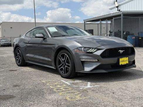 Used 2023 Ford Mustang Premium image 2