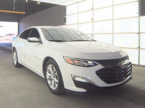 Used 2023 Chevrolet Malibu LT FWD image 4