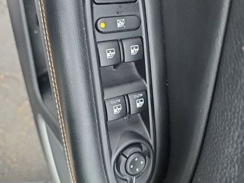 Used 2020 Jeep Compass Latitude AWD/4WD image 12