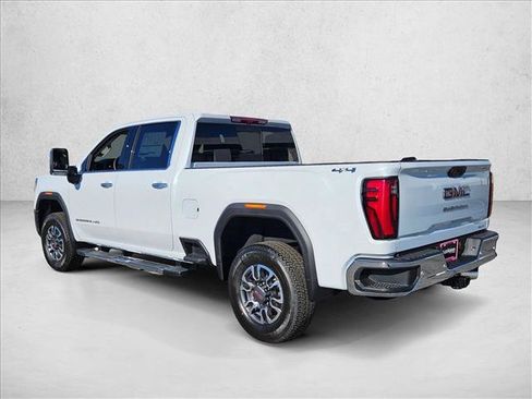 New 2026 GMC Sierra 2500 SLT w/ SLT Premium Package AWD/4WD image 9