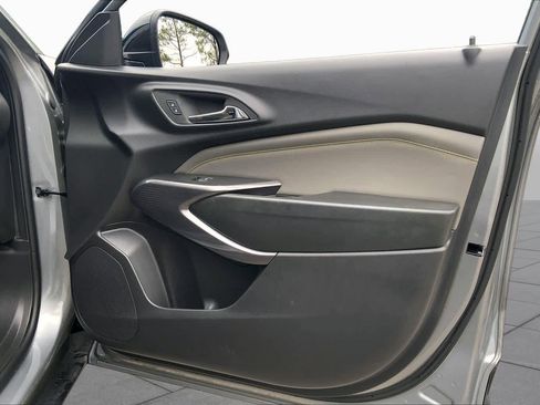 Used 2025 Chevrolet Trax ACTIV w/ Driver Confidence Package FWD image 23