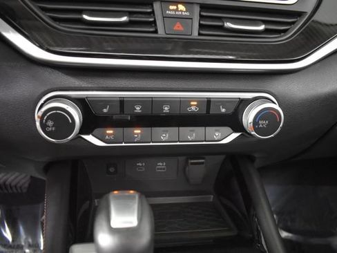 Certified 2024 Nissan Altima 2.5 SR w/ SR Premium Package AWD/4WD image 27