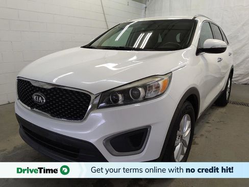 Used 2016 Kia Sorento LX w/ LX Convenience Package image 1