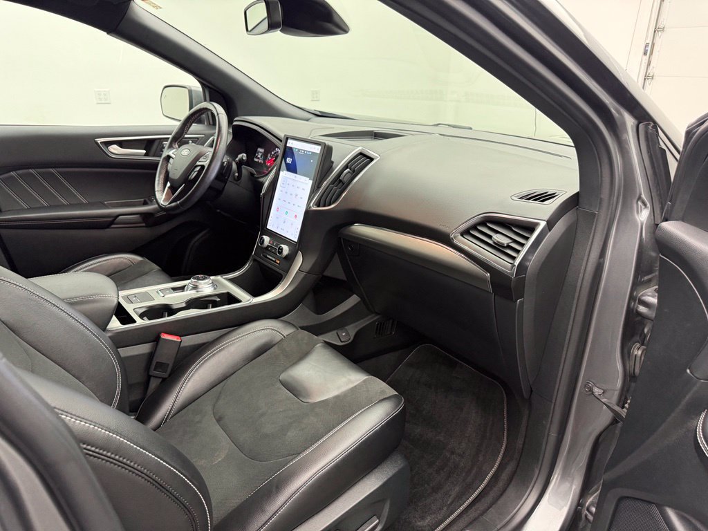 Used 2022 Ford Edge ST AWD/4WD image 31
