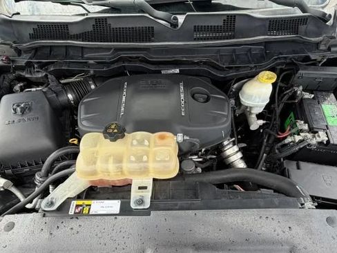 Used 2017 RAM 1500 Laramie w/ Convenience Group AWD/4WD image 14