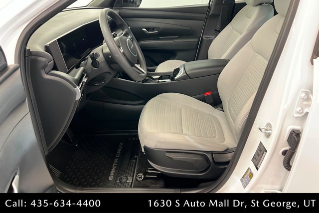 Used 2025 Hyundai Santa Cruz SE AWD/4WD image 17