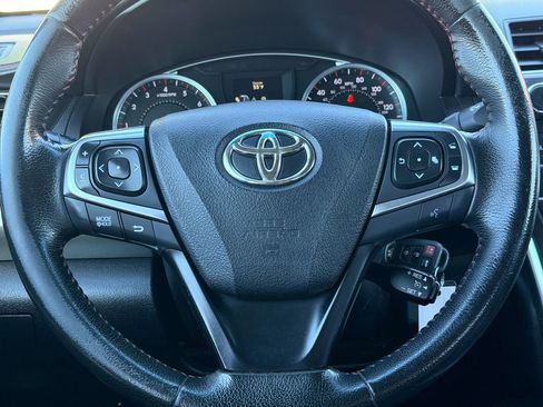 Used 2017 Toyota Camry SE image 27