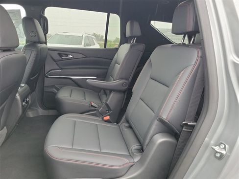 Certified 2025 Chevrolet Traverse Z71 w/ LPO, Cargo Package image 24