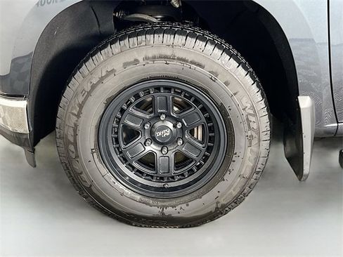 Used 2019 Chevrolet Silverado 1500 LT w/ All-Star Edition image 26