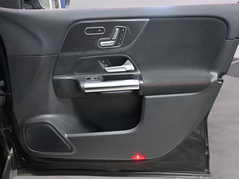 Used 2022 Mercedes-Benz GLA 250 4MATIC image 20