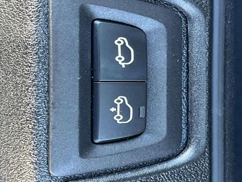 Used 2022 BMW X7 M50i w/ Dynamic Handling Package AWD/4WD image 29