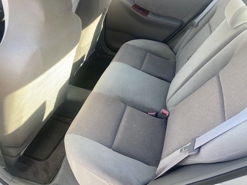 Used 2007 Toyota Corolla LE image 8