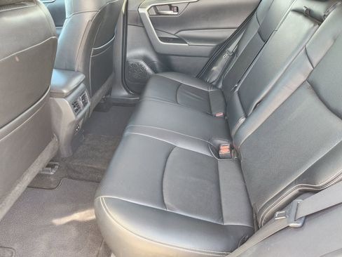 Used 2019 Toyota RAV4 XLE image 35