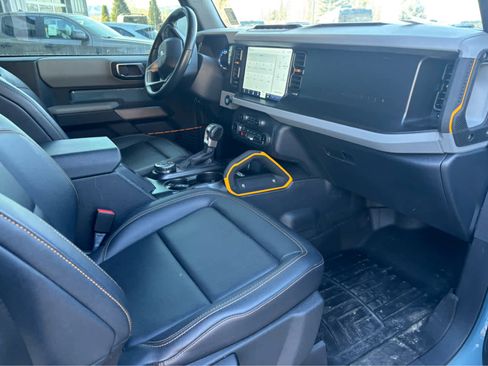 Used 2022 Ford Bronco Badlands w/ Sasquatch Package image 23