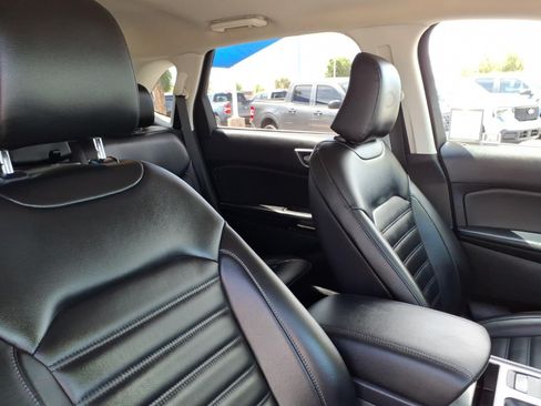 Certified 2023 Ford Edge SEL w/ Convenience Package AWD/4WD image 12