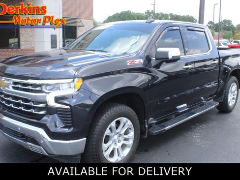 Used 2022 Chevrolet Silverado 1500 LTZ AWD/4WD image 1