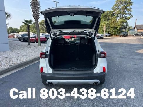 Used 2025 Ford Escape SE FWD image 29