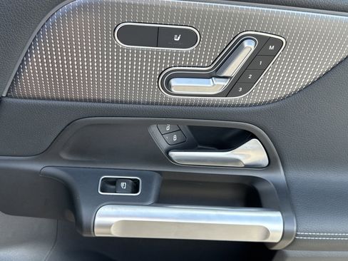 Used 2023 Mercedes-Benz EQB 350 4MATIC SUV w/ Exclusive Package image 60