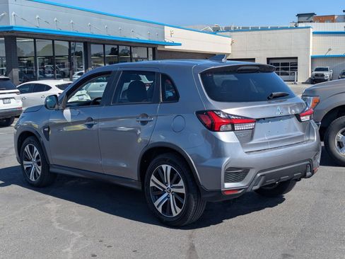 Used 2021 Mitsubishi Outlander Sport ES FWD image 7