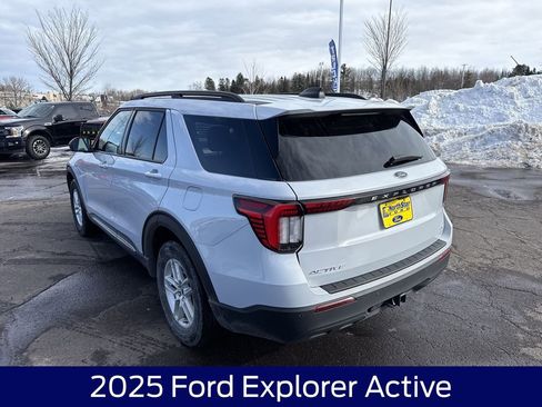 Used 2025 Ford Explorer Active image 9